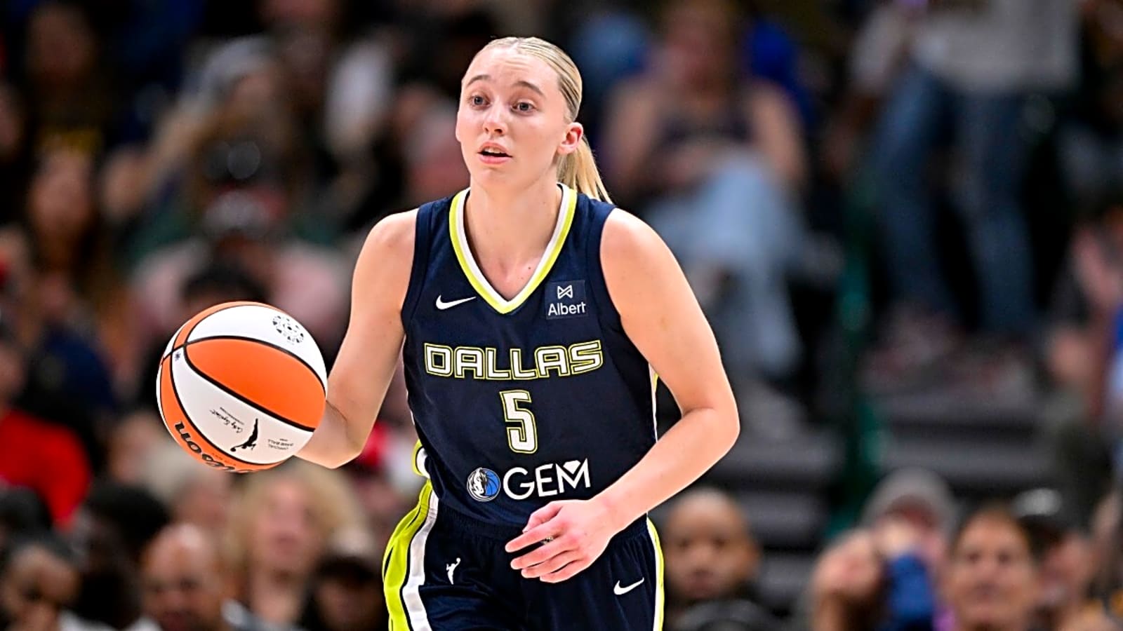 WNBA Reacts to Paige Bueckers’ Buzzer-Beater Against Indiana Fever
