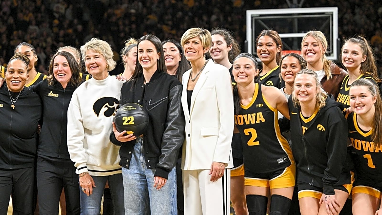 Lisa Bluder Contradicts Caitlin Clark’s Statement About the Former Iowa Coach