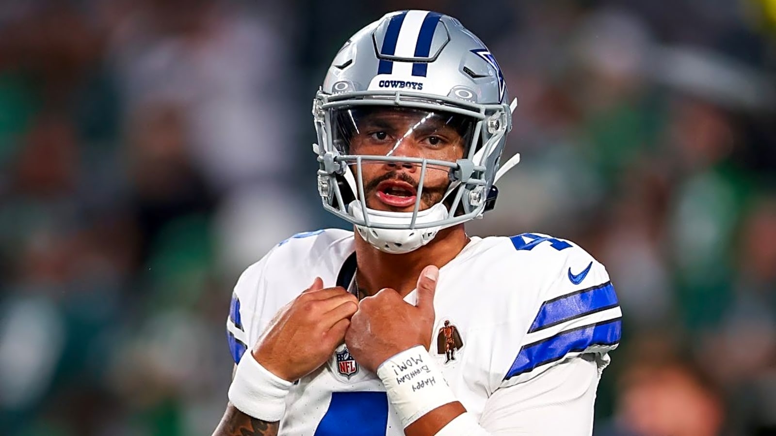 Dallas Cowboys Quarterback Dak Prescott Off To a Tremendous Start In 2025