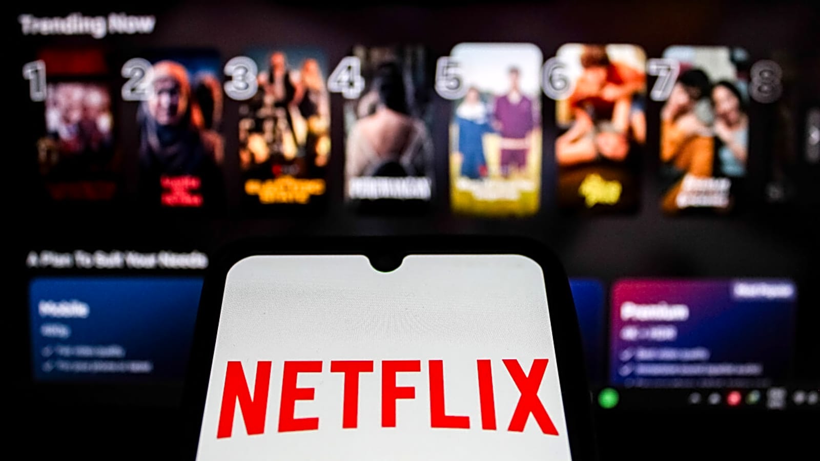 Netflix’s Wild Teen Gambling Drama &#39;Bet&#39; Is Coming Back for Season 2