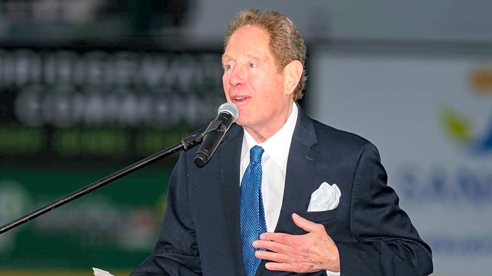 Longtime Yankees Announcer Makes Major Decision About Broadcasting Future