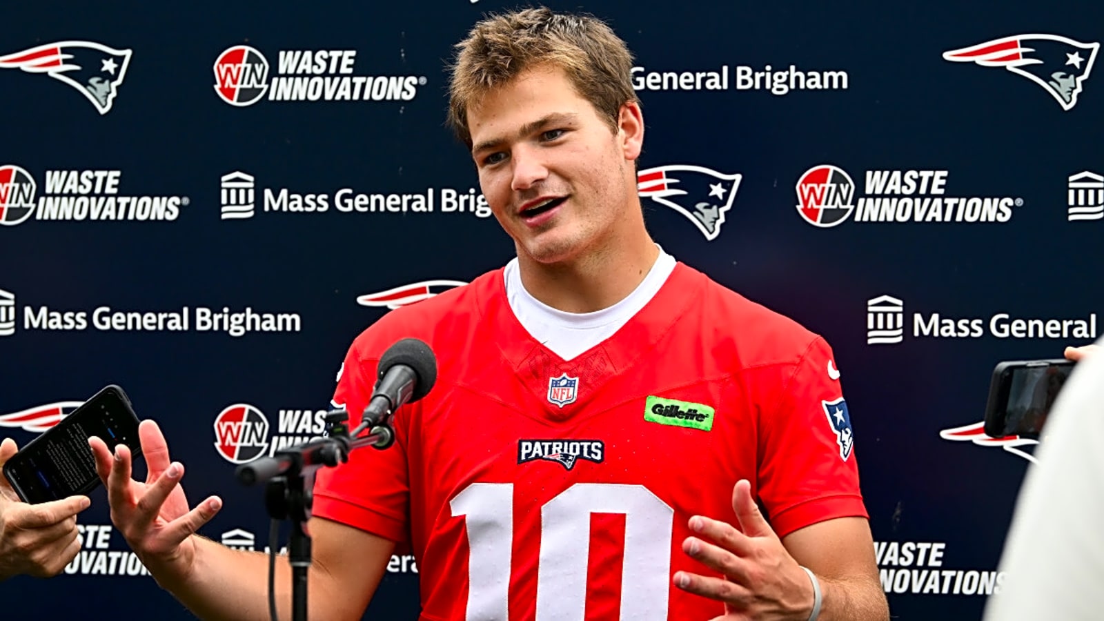 Drake Maye, Patriots Receive Good News Before Titans Game