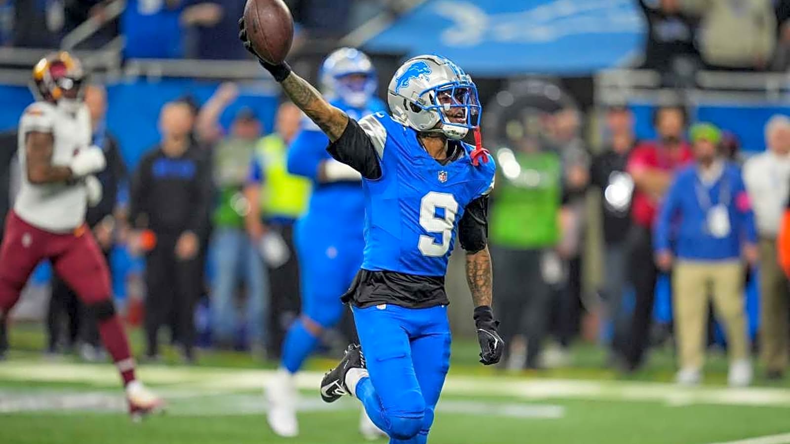 There is a way the Lions can get Aidan Hutchinson, Jameson Williams, and everyone else signed without worrying about an odd man out, but it can be risky