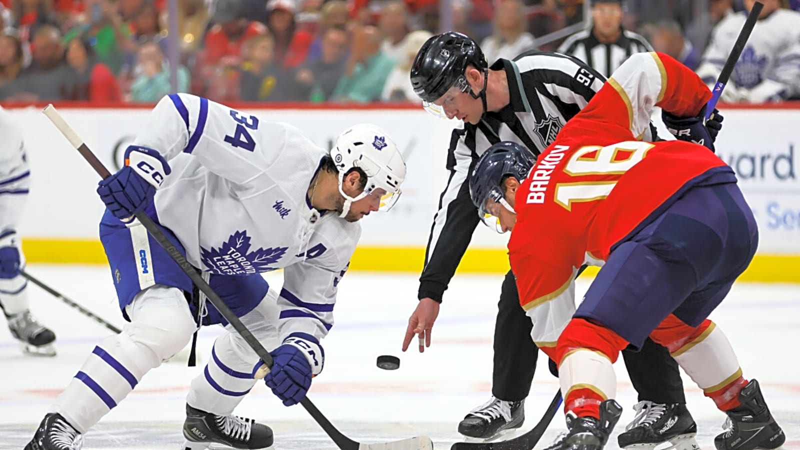 Auston Matthews Reveals Temporary Effects of Aleksander Barkov&#39;s Stick-to-Face Move