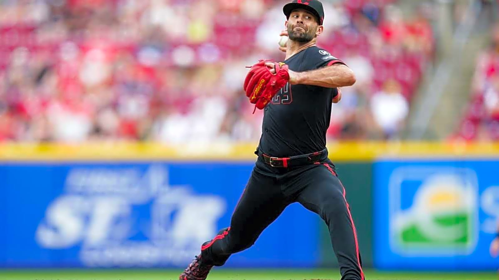 Terry Francona Weighs In on Nick Martinez&#39;s Near No-Hit Gem