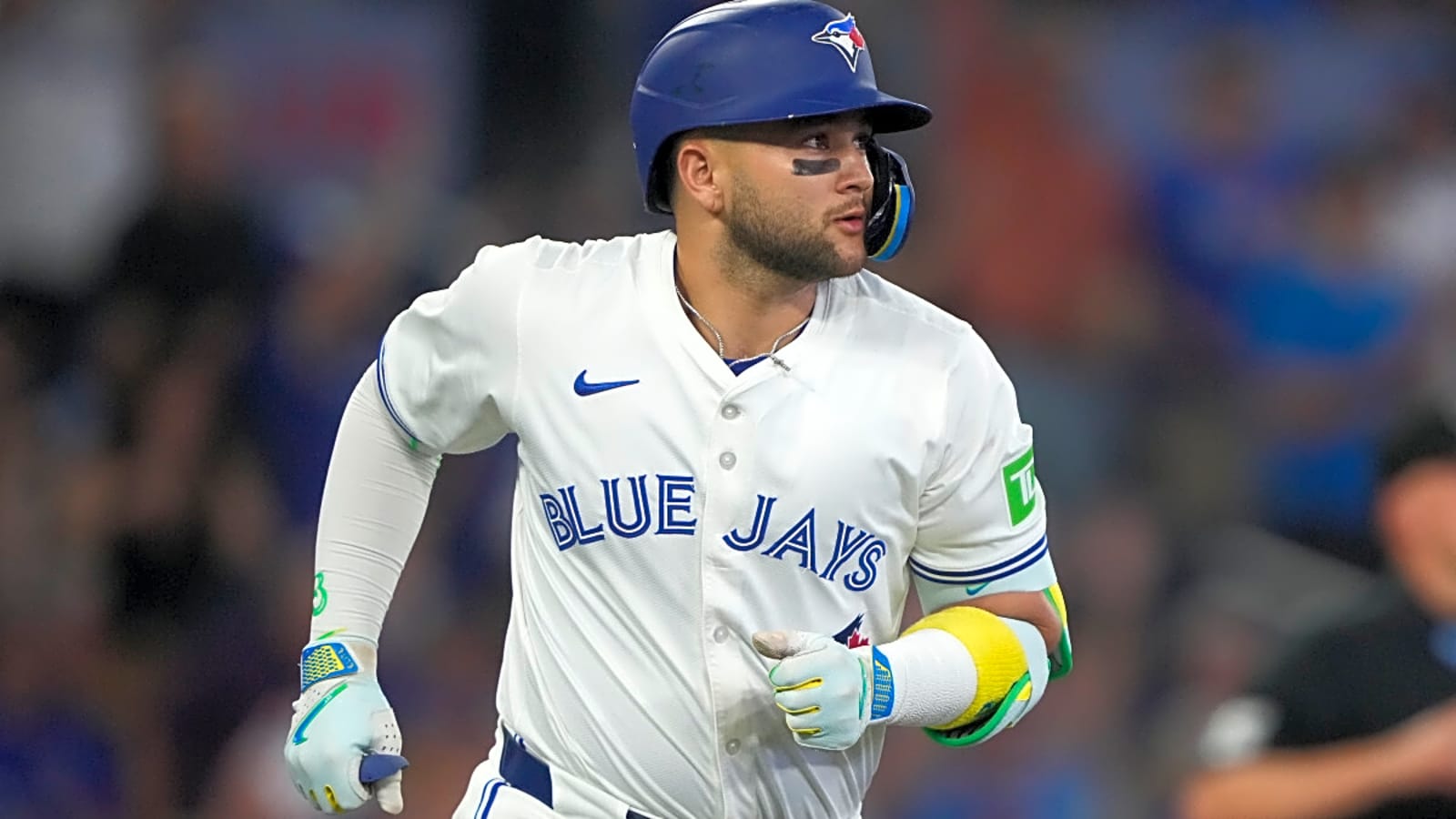 Blue Jays Bracing for Bo Bichette Decision After $200 Million Report