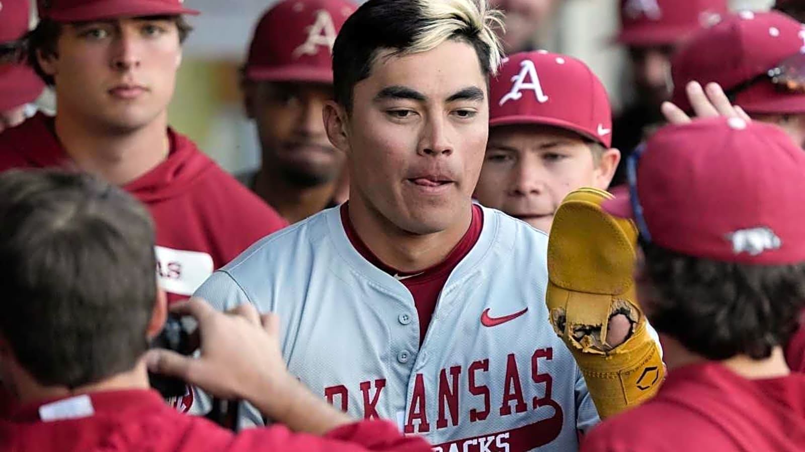 Arkansas star makes pivotal mistake that hurt his team and possibly his MLB Draft stock