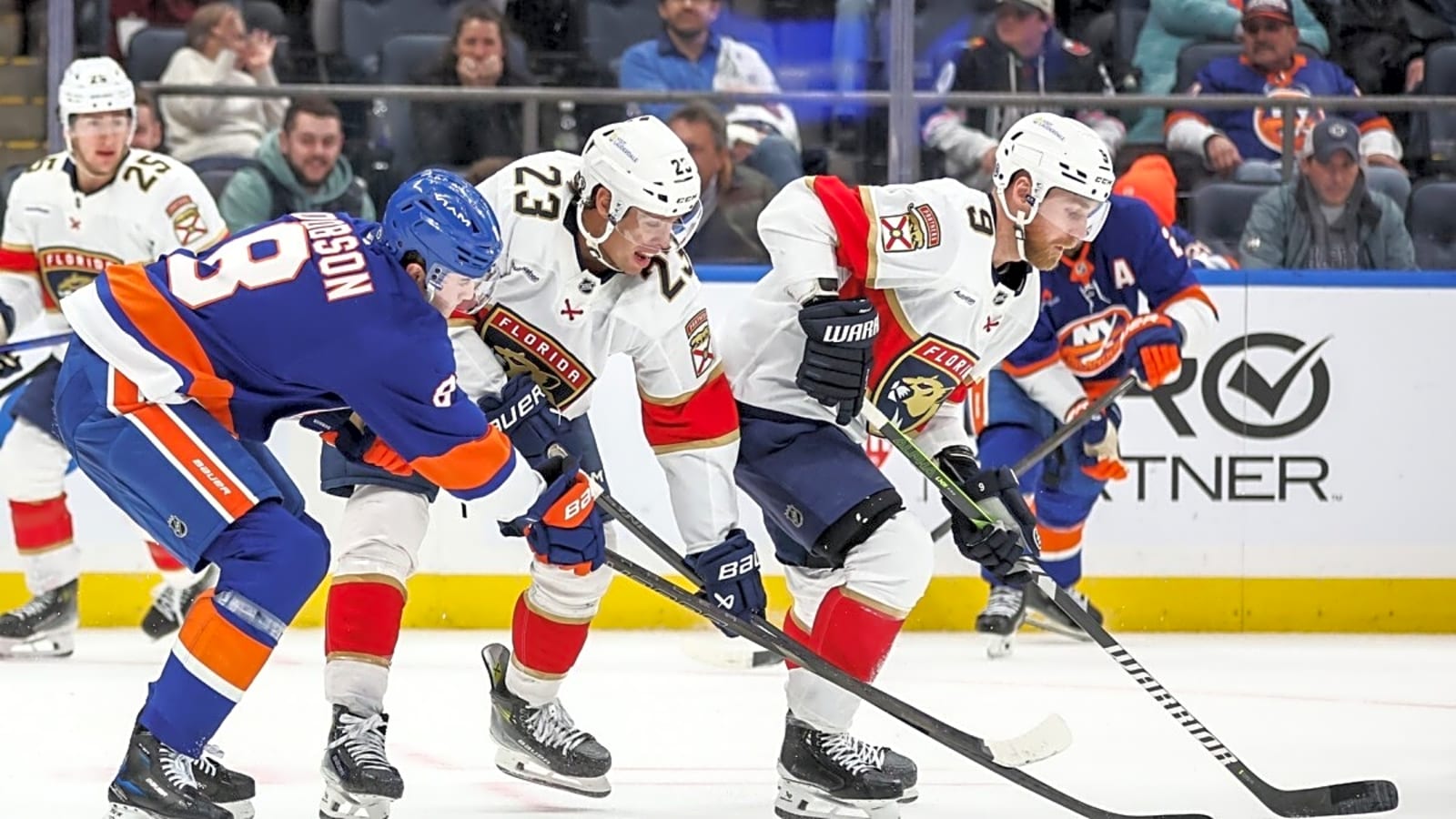 Maple Leafs Predicted to Make Big Splash in Free Agency