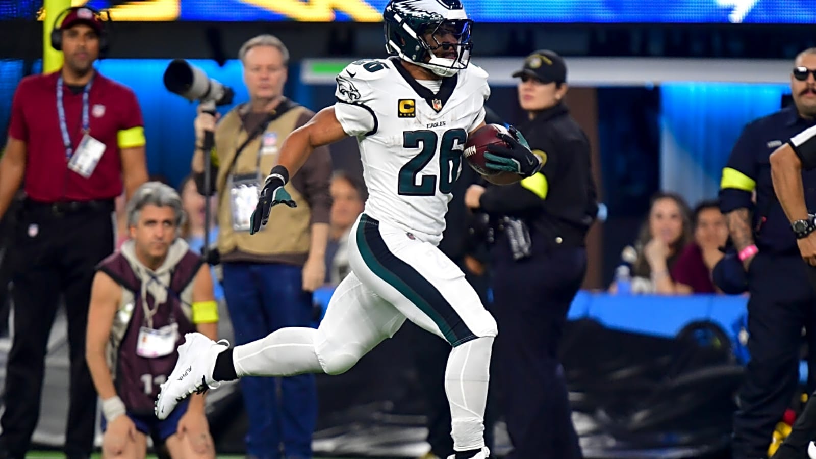 Philadelphia Eagles vs. Las Vegas Raiders Week 15 broadcast map: Will you be able to watch on TV?