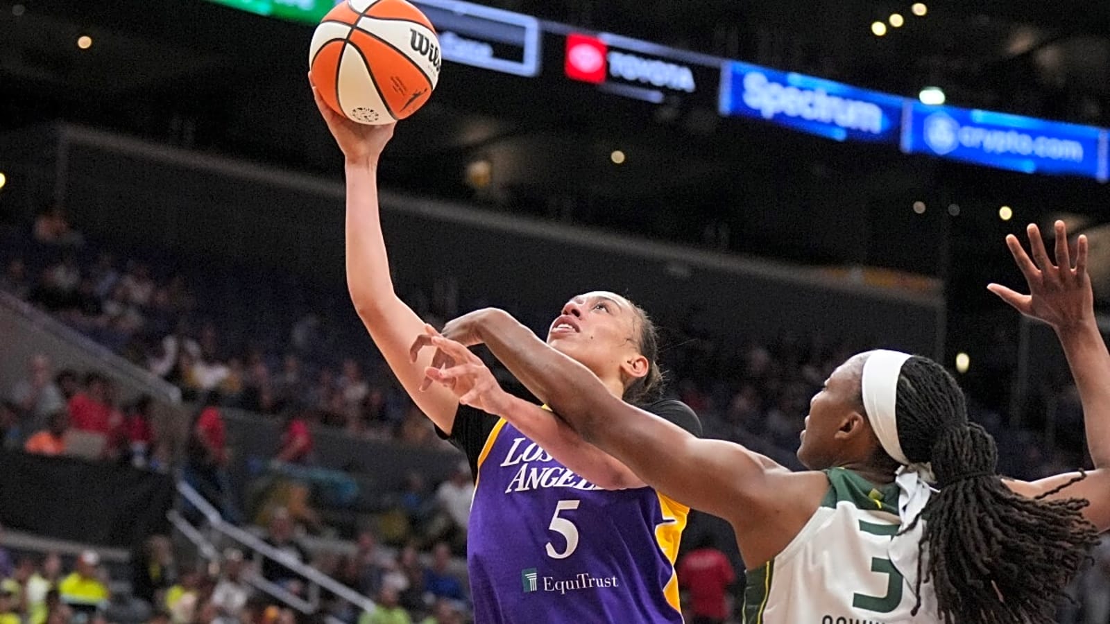 WNBA Star Dearica Hamby Makes Clear Caitlin Clark Statement