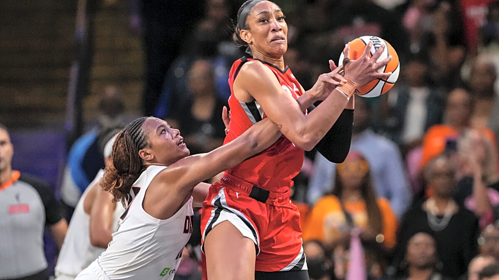 A&#39;ja Wilson Makes WNBA History Against Brittney Griner&#39;s Atlanta Dream