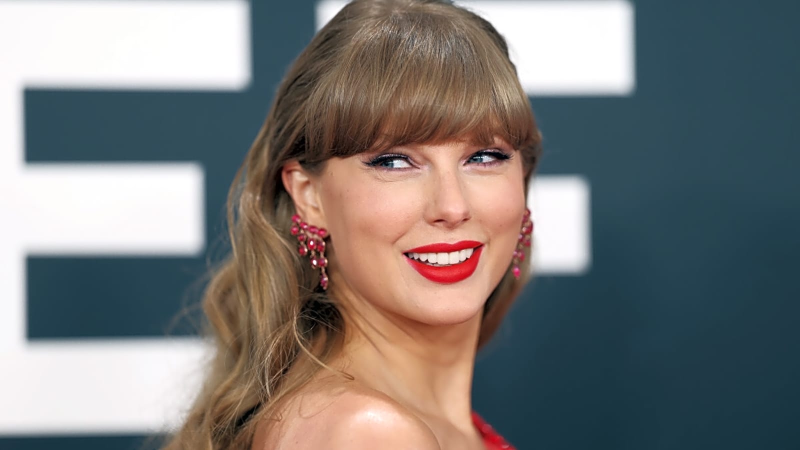 Taylor Swift Falls Short of No. 1 on List of Youngest Self-Made Billionaires