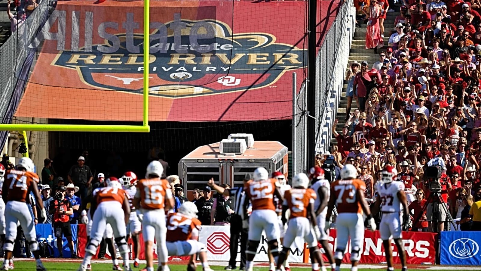 Texas flips versatile TE to end difficult recruiting cycle