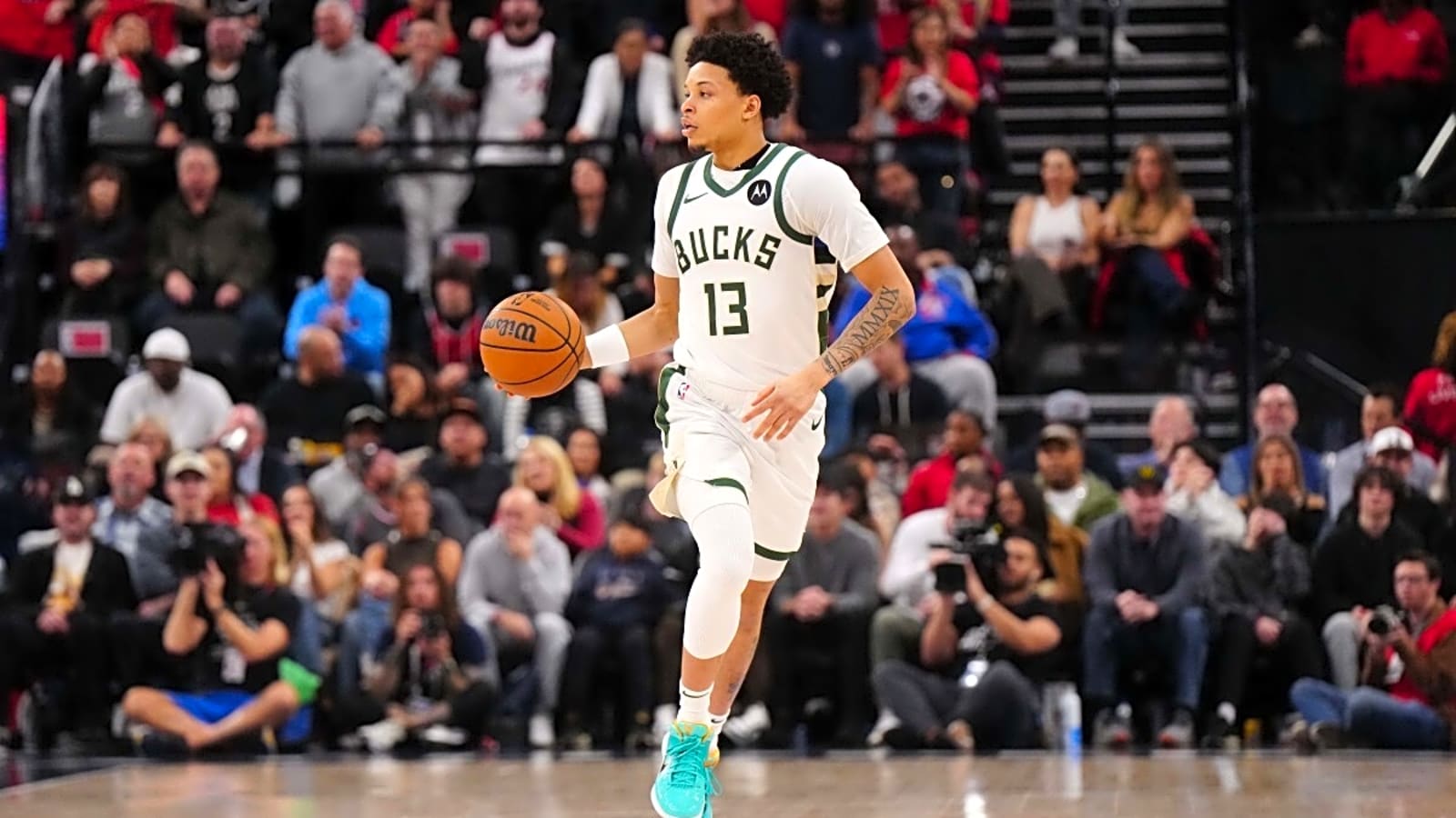 Former Second Round Pick Re-Signs With Bucks on Sunday