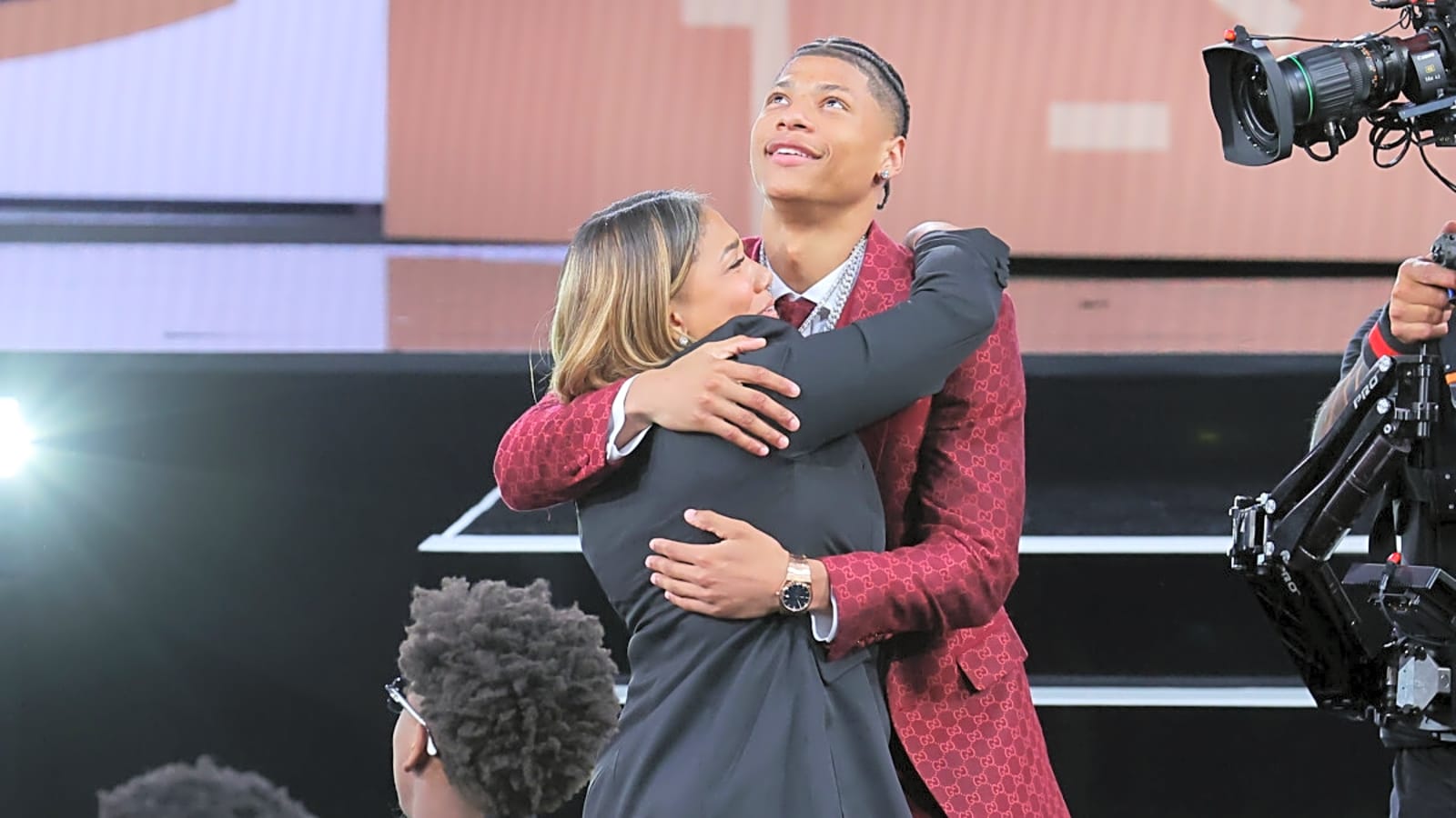 Oklahoma Sooners star is getting the green light from a superstar who was in the same shoes not long ago