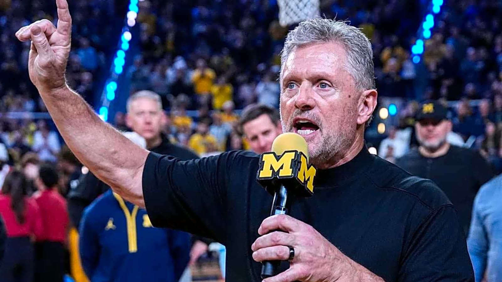 Michigan Wolverines' efforts to flip coveted signal-caller away from Big Ten rival begin bearing fruit with latest update