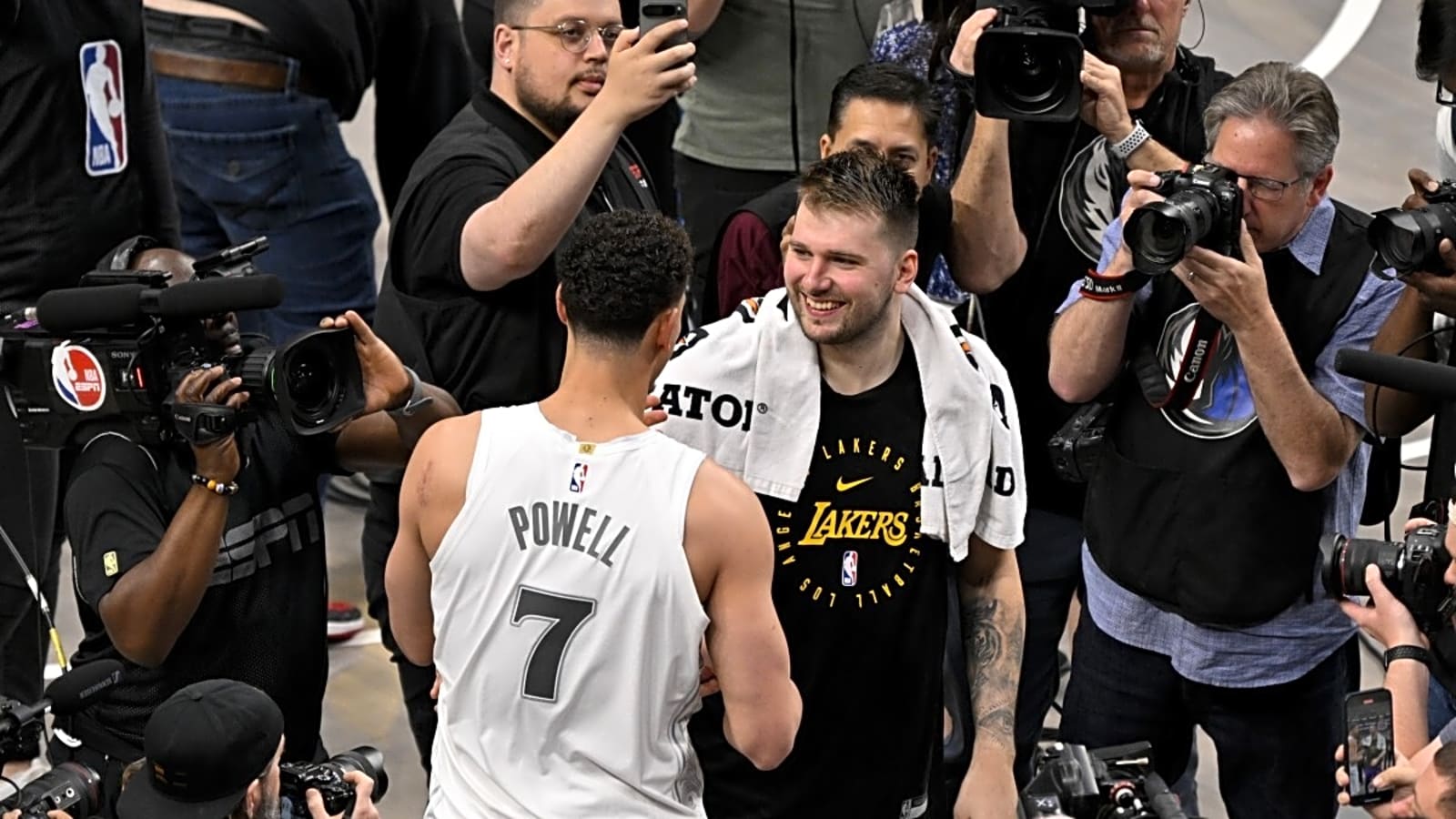 Former Luka Doncic Teammate Gets Real On How Mavericks Roster Reacted After Winter Trade