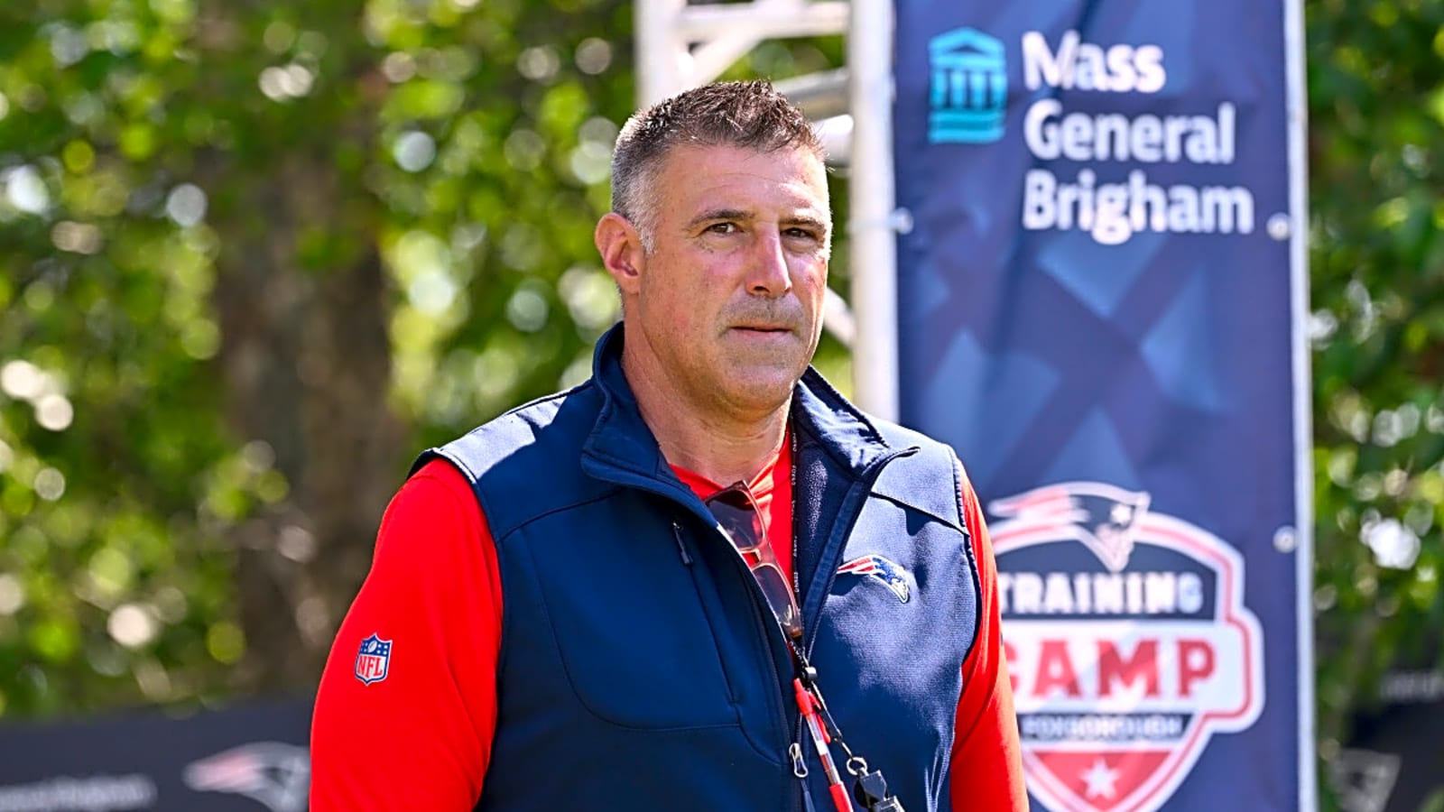 Mike Vrabel Provides Injury Updates on Key Patriots&#39; Players