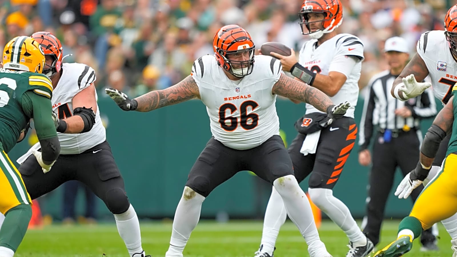 Bengals&#39; latest depth chart decision gives Dalton Risner a second chance and puts rookie in unexpected limbo