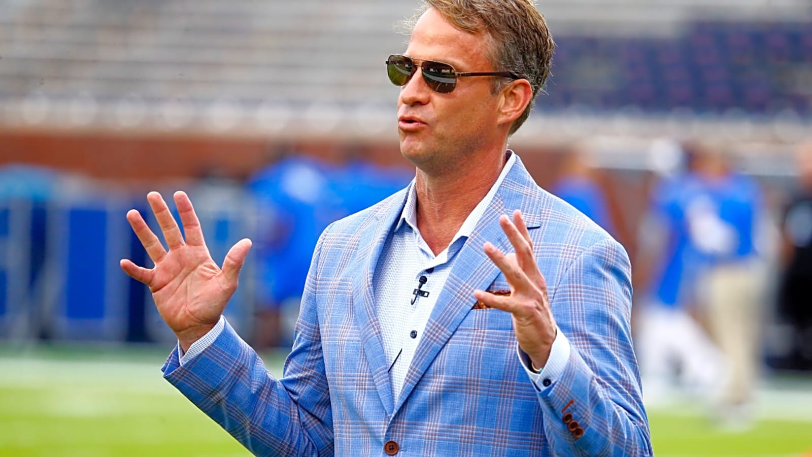 Rising recruiting target says Lane Kiffin and Ole Miss Rebels &#39;have the juice&#39; compared to Bill Belichick&#39;s Tar Heels
