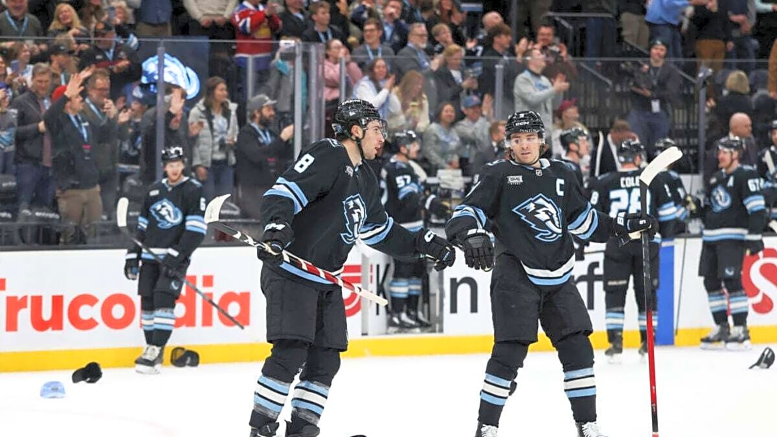 3 Takeaways From Mammoth’s 6-2 Win Over Canucks