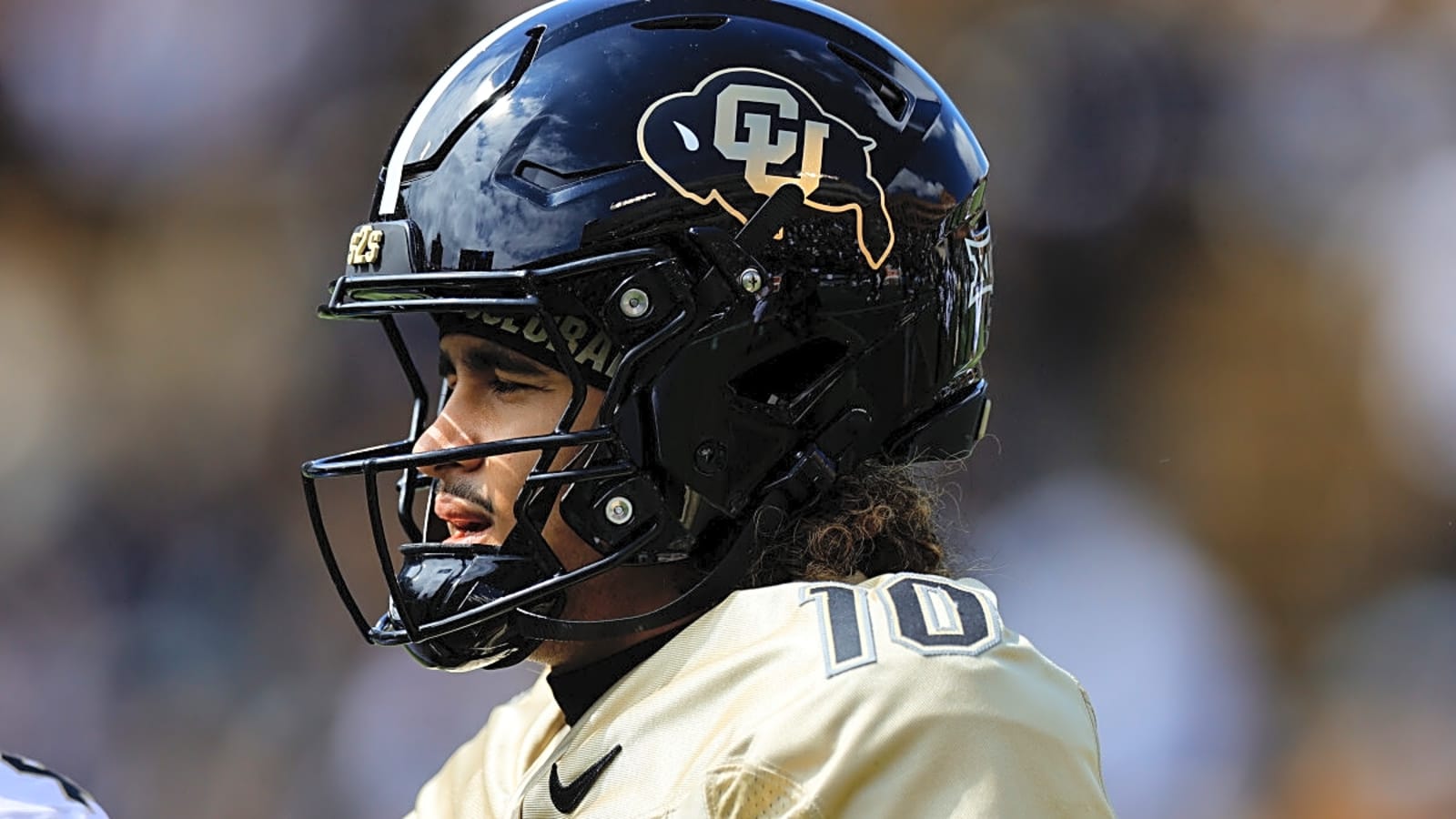 Julian Lewis’ Father Sends Clear Message to Deion Sanders After Colorado’s Jersey Reveal