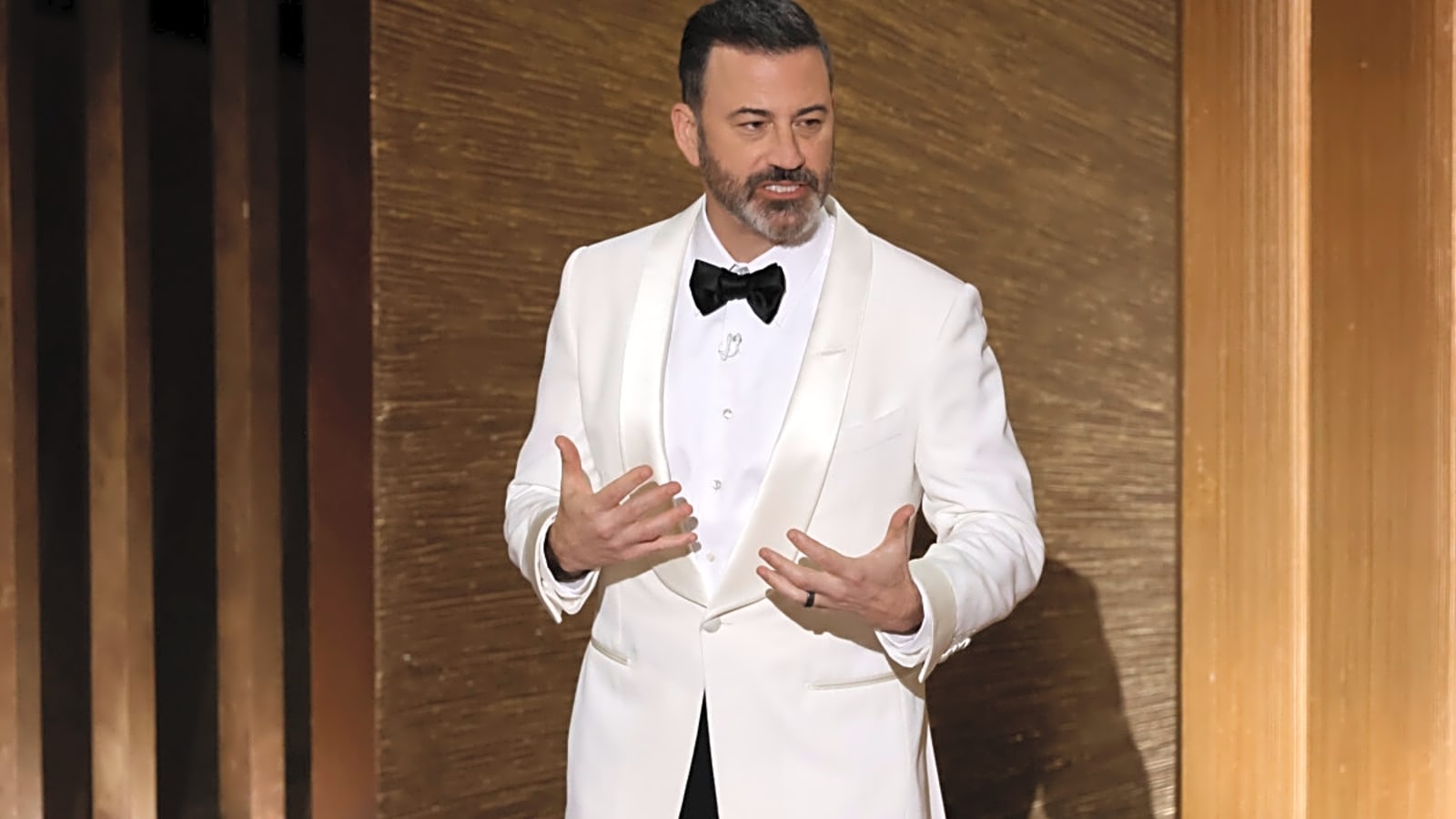 Jimmy Kimmel Reveals Barack Obama&#39;s Notable Sports Habit
