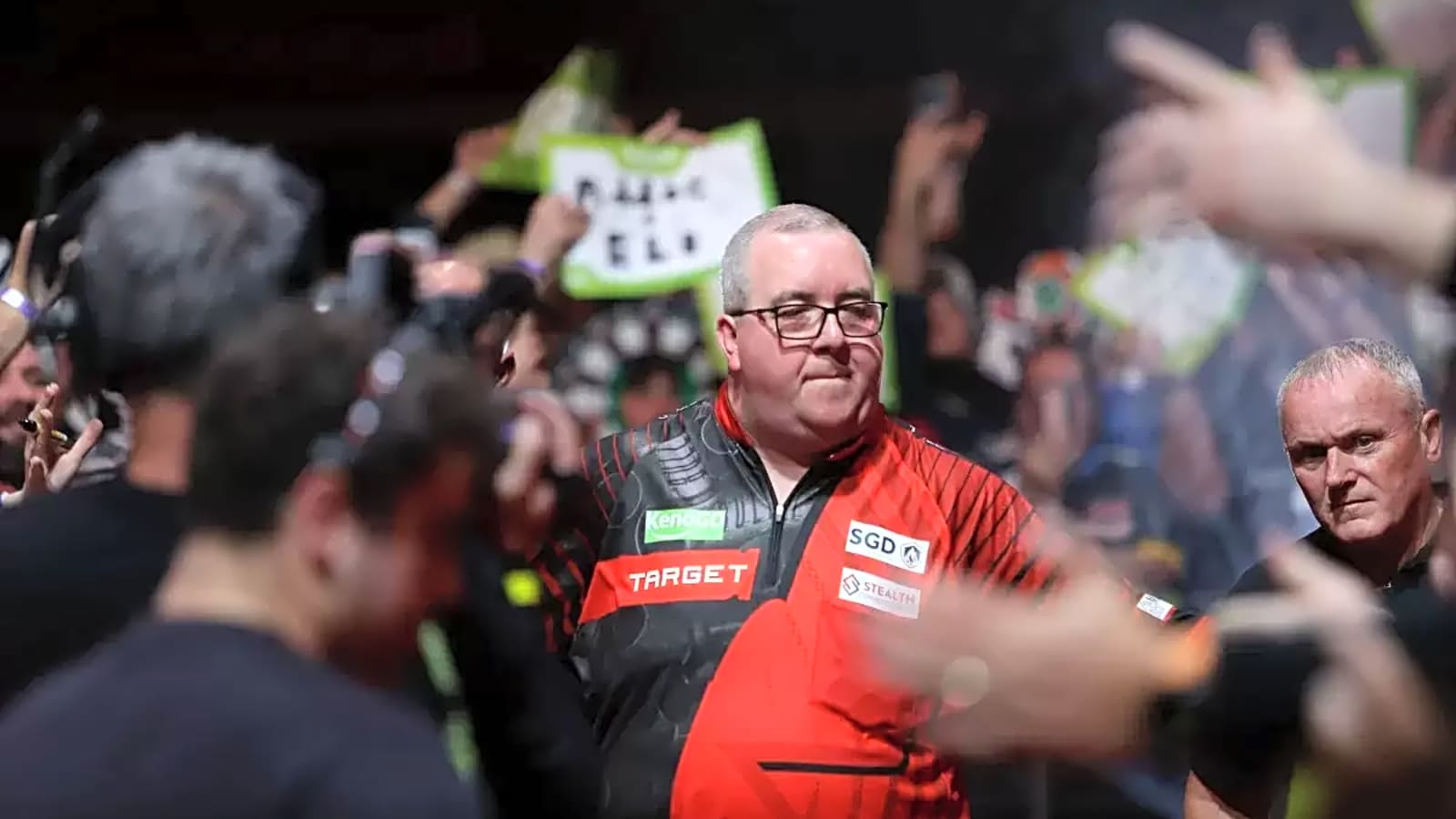 'I'm playing the darts of my life' - Stephen Bunting returns to New Zealand for first time in a decade with point to prove
