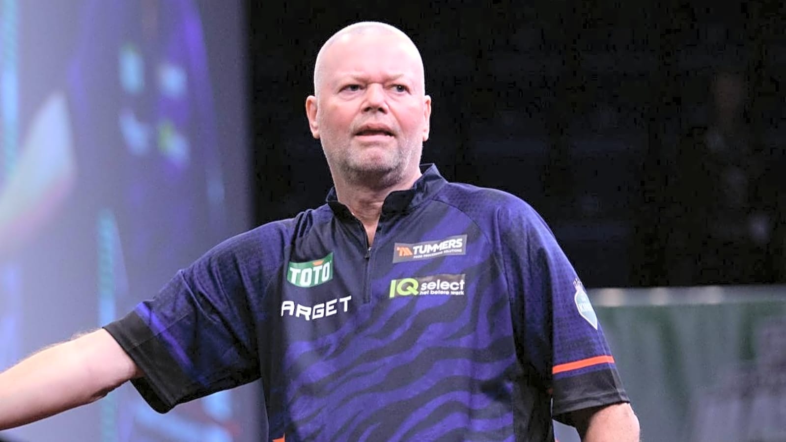 'Whistling cuts right through you': Raymond van Barneveld laments current state of crowd behaviour