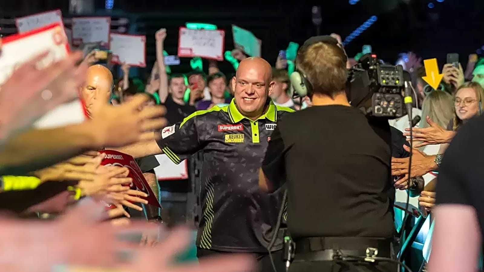 'He just had to look at the board and the darts were in' - Michael van Gerwen shows flashes of old self in Finland exhibition