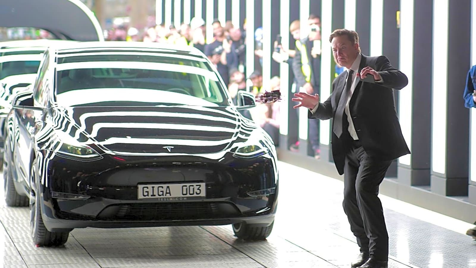Elon Musk Announces Expansion of Tesla Service