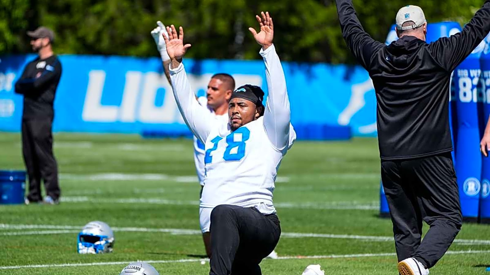 Lions surprisingly sign their first-round pick ahead their of second-round pick, what that could mean