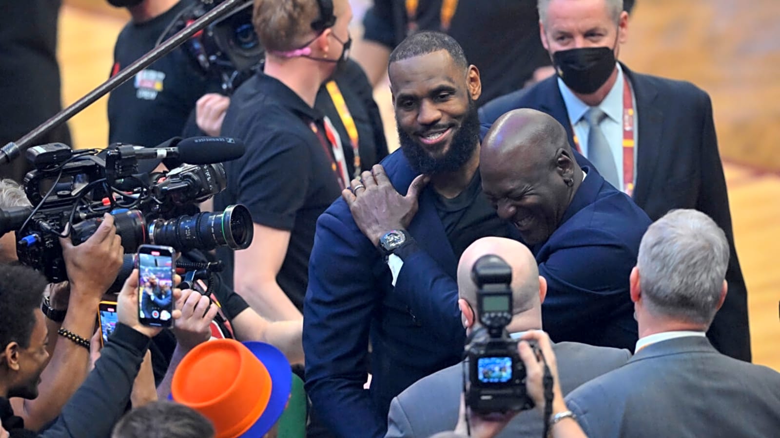 LeBron James May Work Alongside Michael Jordan After NBA Retirement