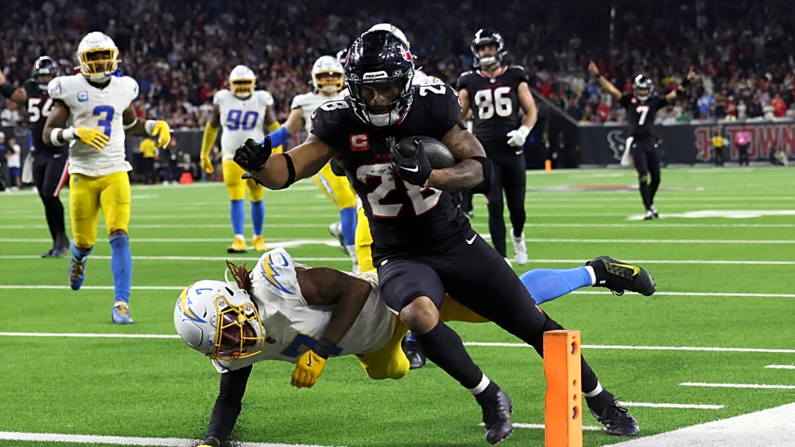 Joe Mixon Injury Update Reshapes Fantasy Football Rankings