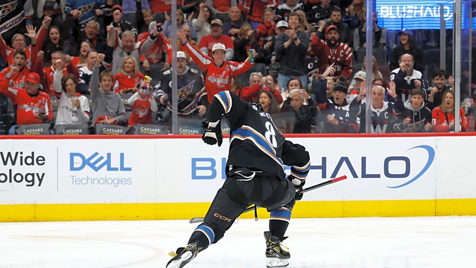 Alex Ovechkin&#39;s Pregame Exchange with Rapper Juicy J Goes Viral
