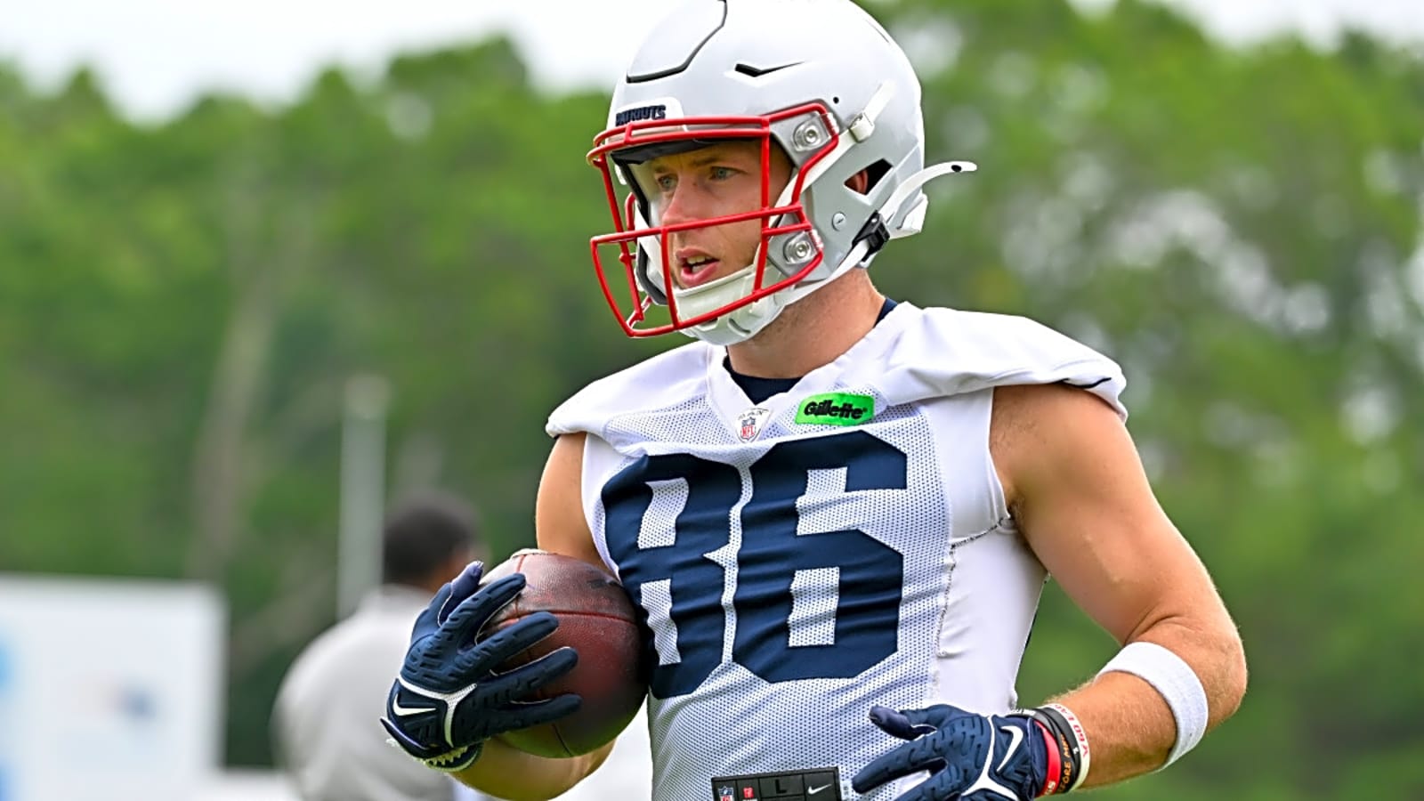 Weapon the NFL forgot to draft is already turning heads on the Patriots, and Drake Maye is impressed by his early performance