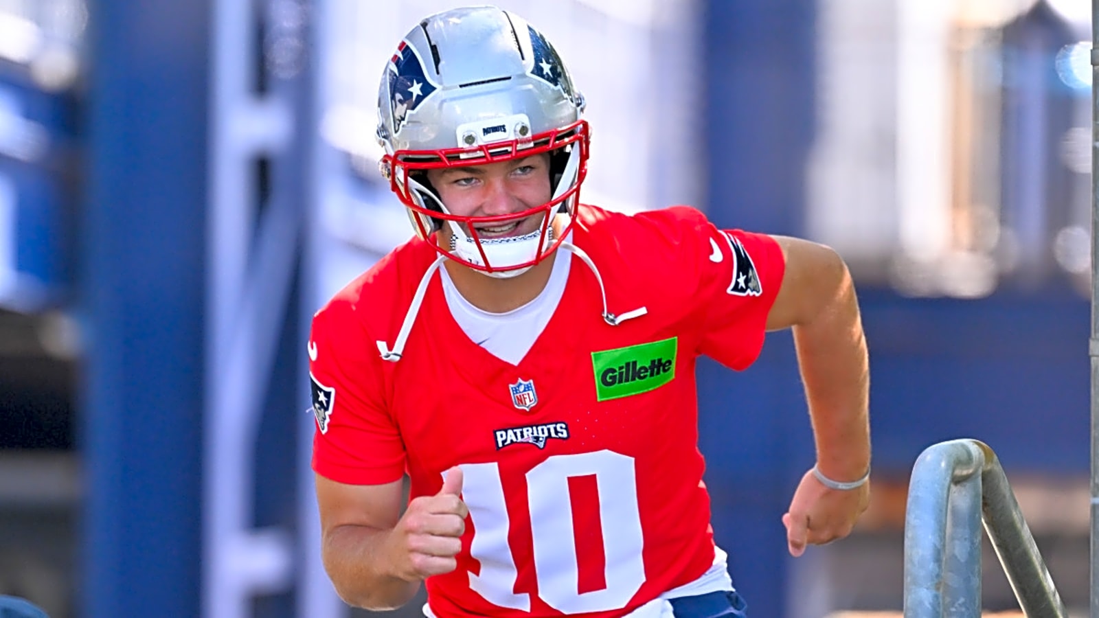 ESPN Insider Believes Patriots Could Top Bills in AFC East