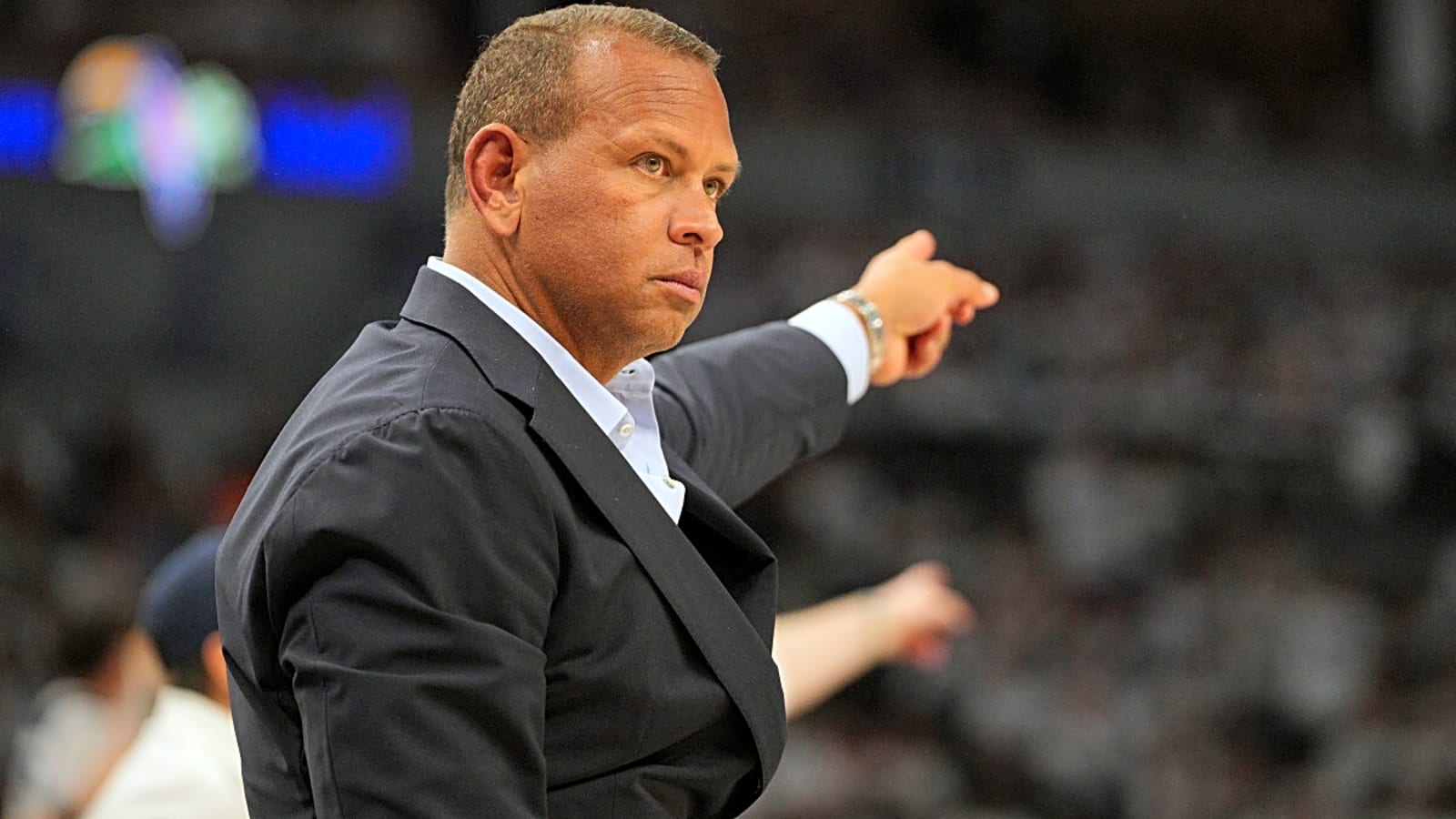 Alex Rodriguez&#39;s brilliant idea for the Minnesota Timberwolves could make the NFL fan experience even better
