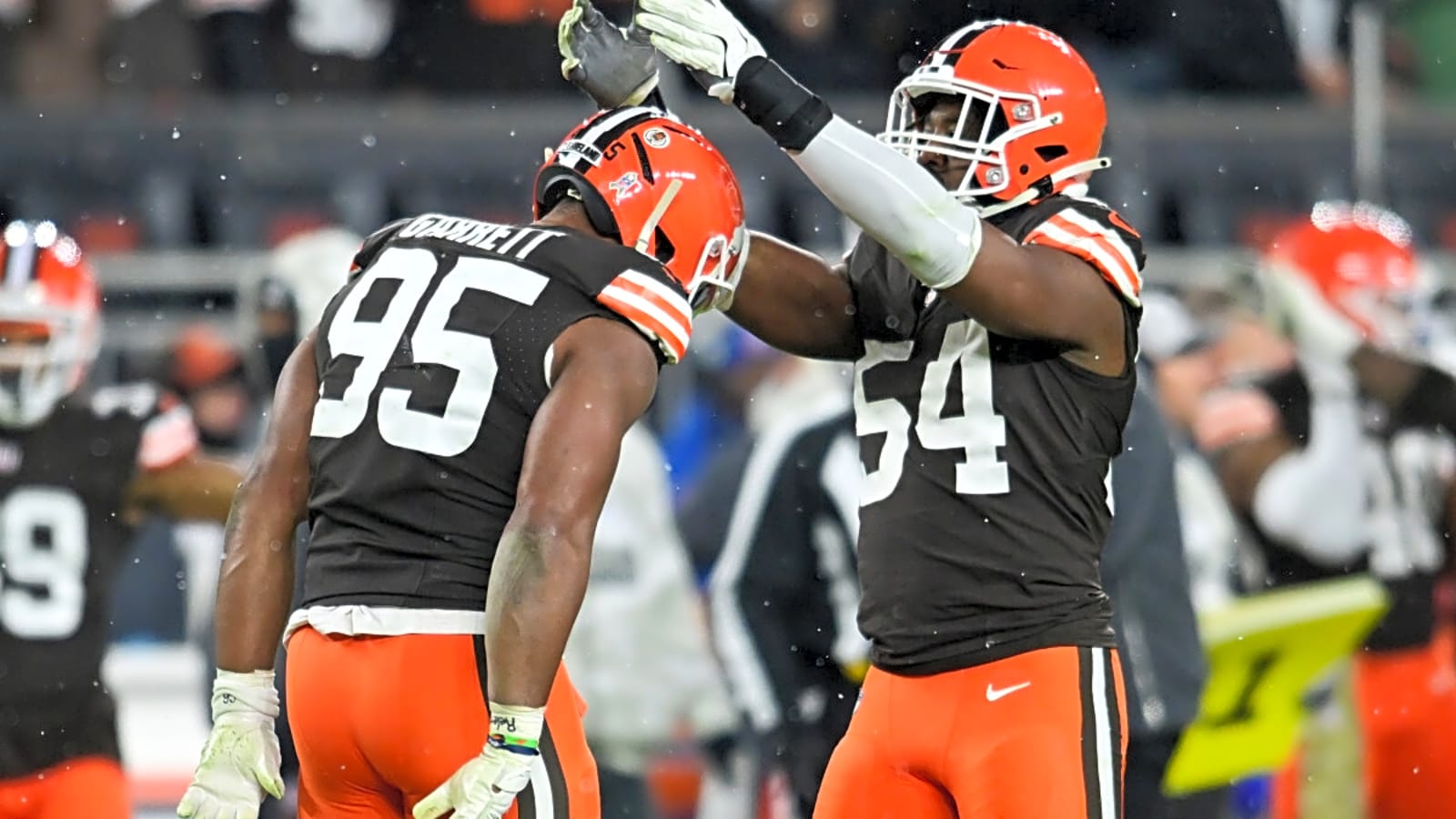Browns Shakeup Defensive Front After Cutting Super Bowl Champion