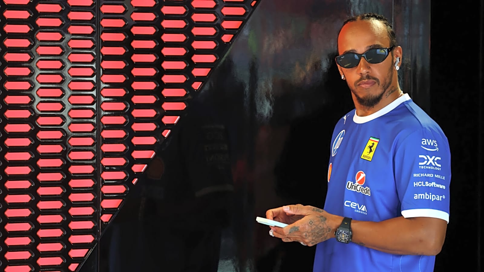 Former F1 World Champion Reveals Key Reason Behind Hamilton&#39;s Ferrari Switch
