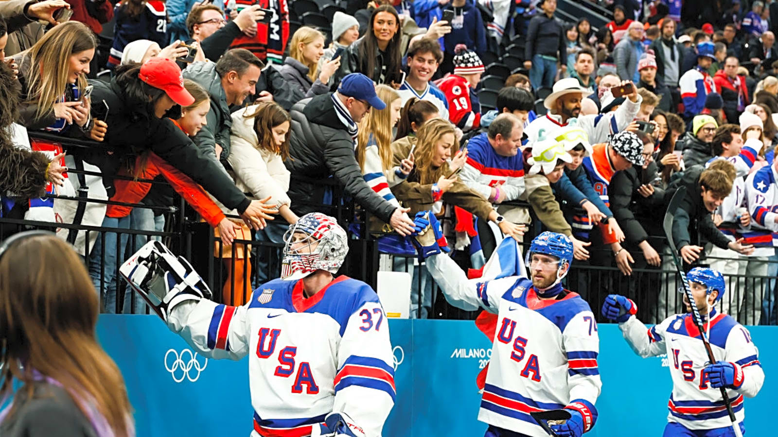 USA Goalie Receives Message From NHL During Canada Gold Medal Game