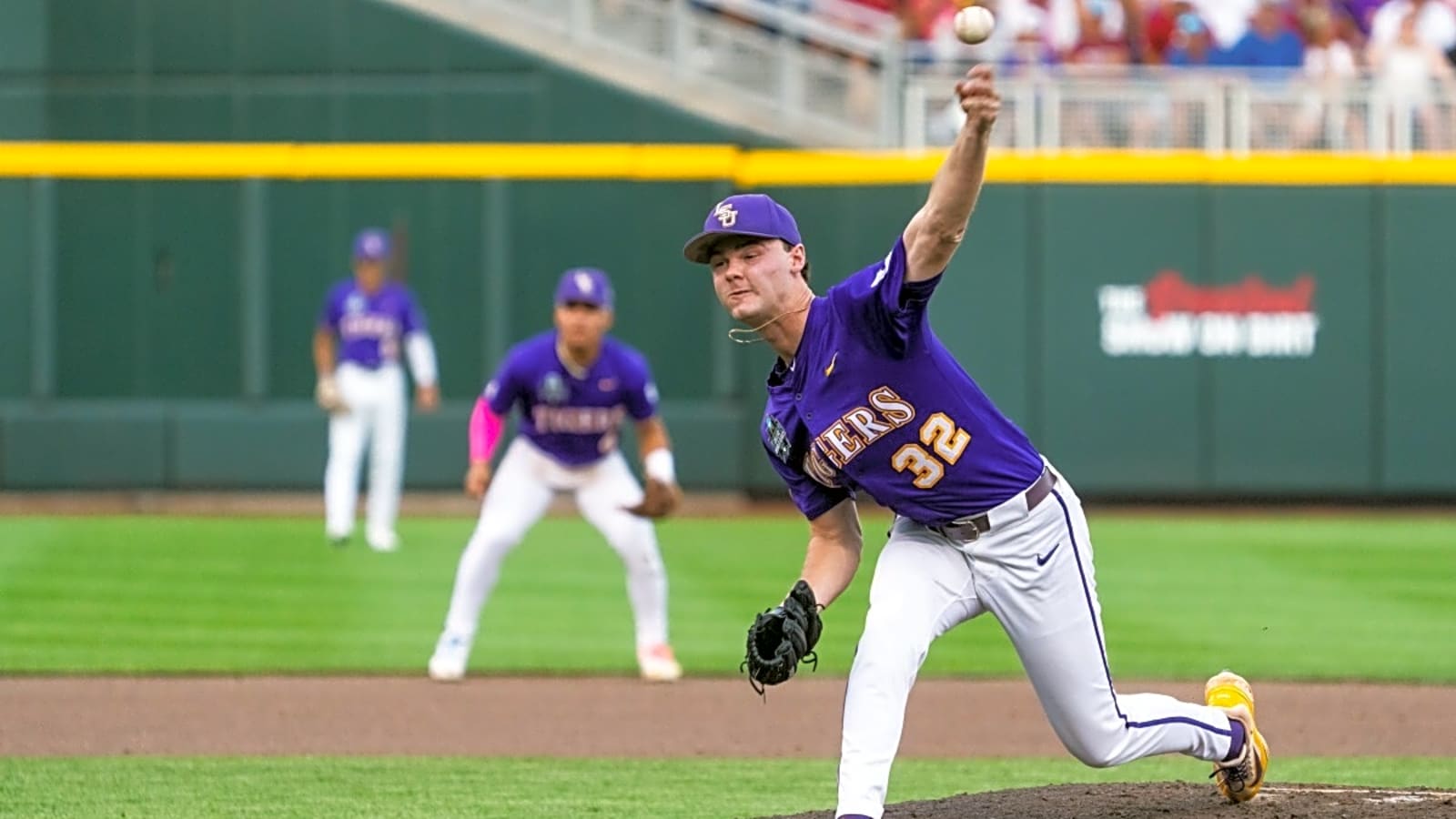 New No. 1 Overall Pick Projected in Next Month&#39;s MLB Draft