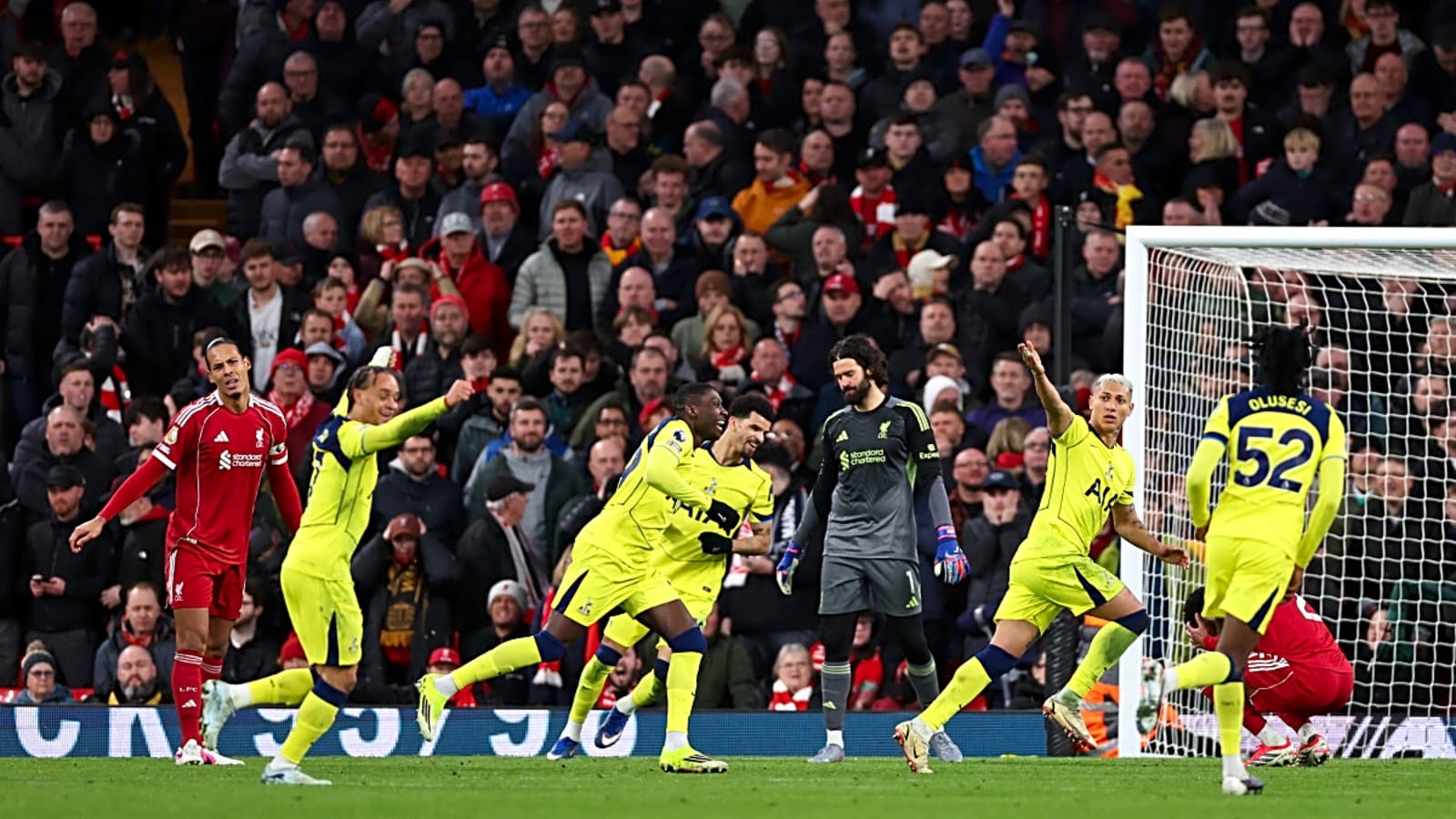 Jamie Carragher Tears Into Liverpool Players After Tottenham Draw