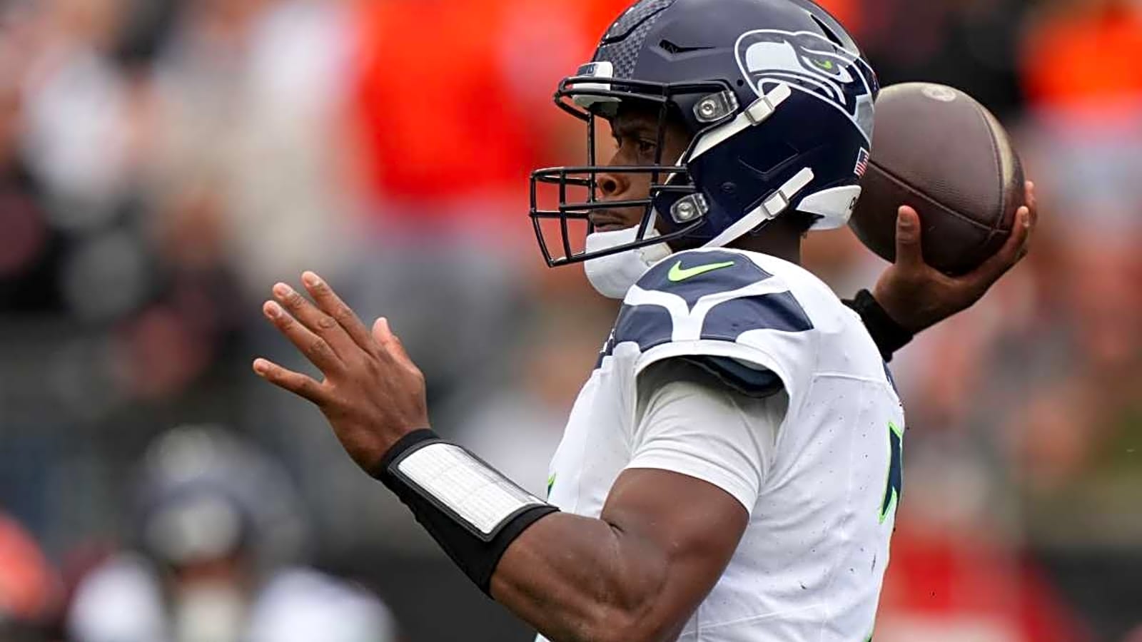 &#39;He&#39;s wise beyond his years&#39; - Geno Smith reveals one Raiders rookie who looks the part mentally already