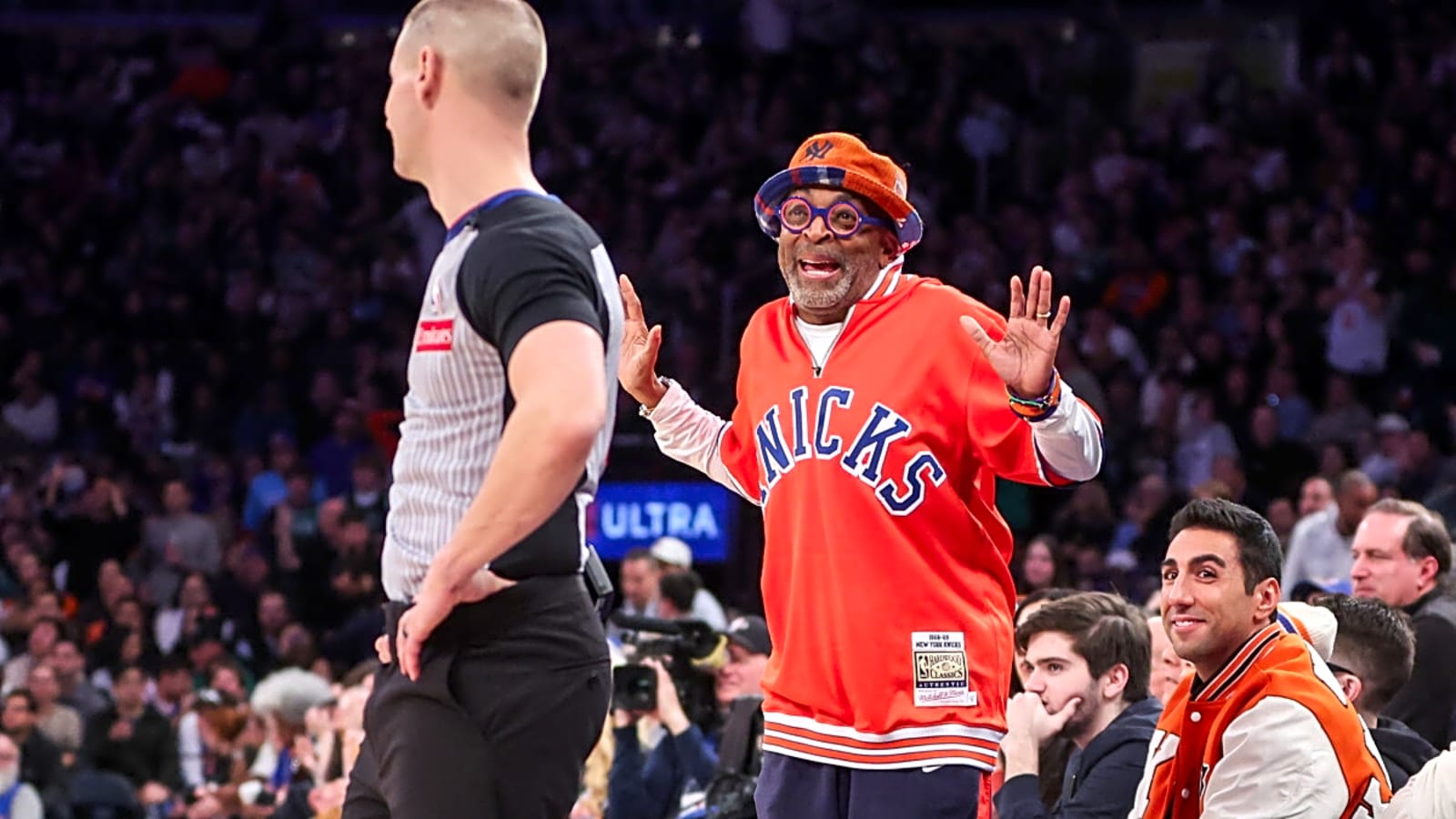 Spike Lee Sends Message to New York Knicks Before Game 6 Against Celtics