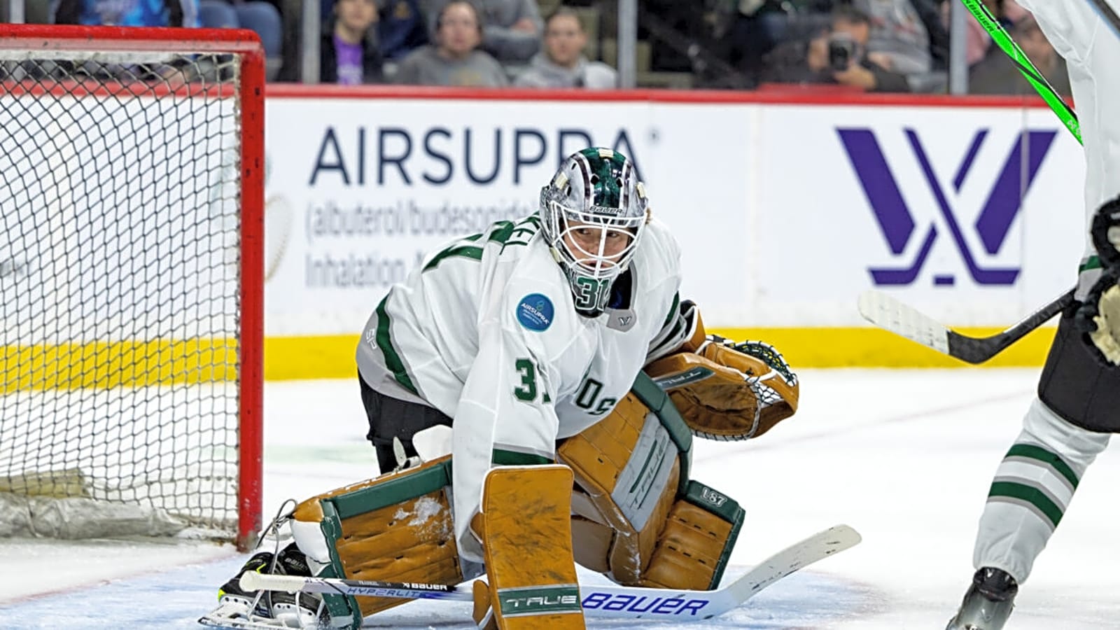 Frankel Backstops Fleet to 2-0 Start