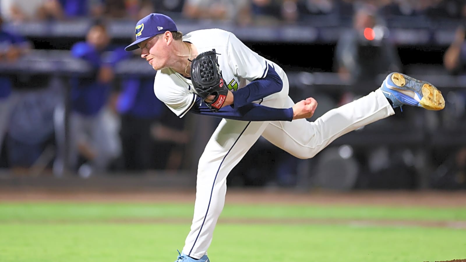 MLB Insiders Identify Three Relievers Cubs Should Target to Fortify Bullpen