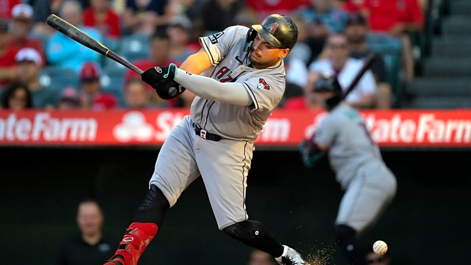 Former All-Star Predicted As Solution For Red Sox at First Base