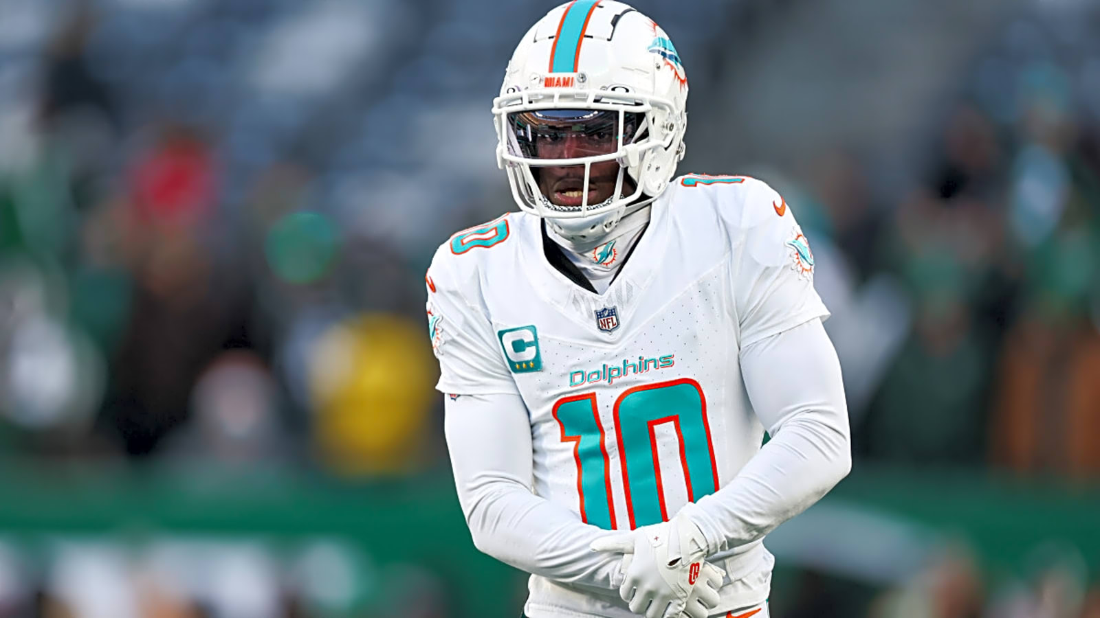Dolphins Predicted to Make Strange Tyreek Hill Contract Decision