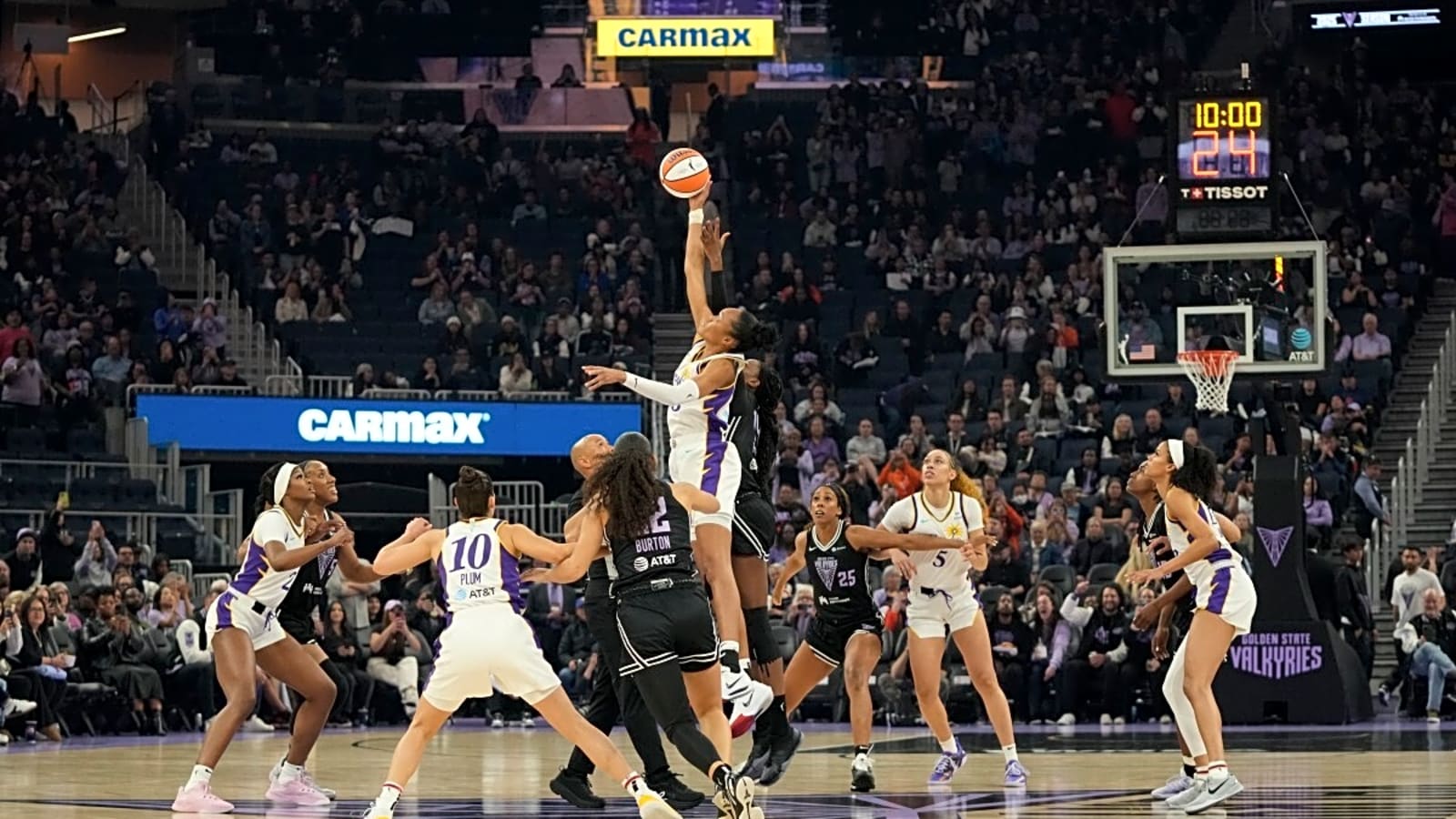 WNBA Team Refunds All Season Ticket Holders Days Before New Season